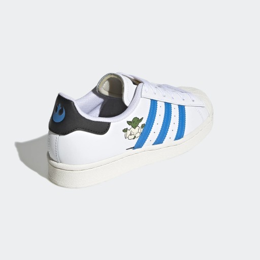 Superstar star best sale wars adidas